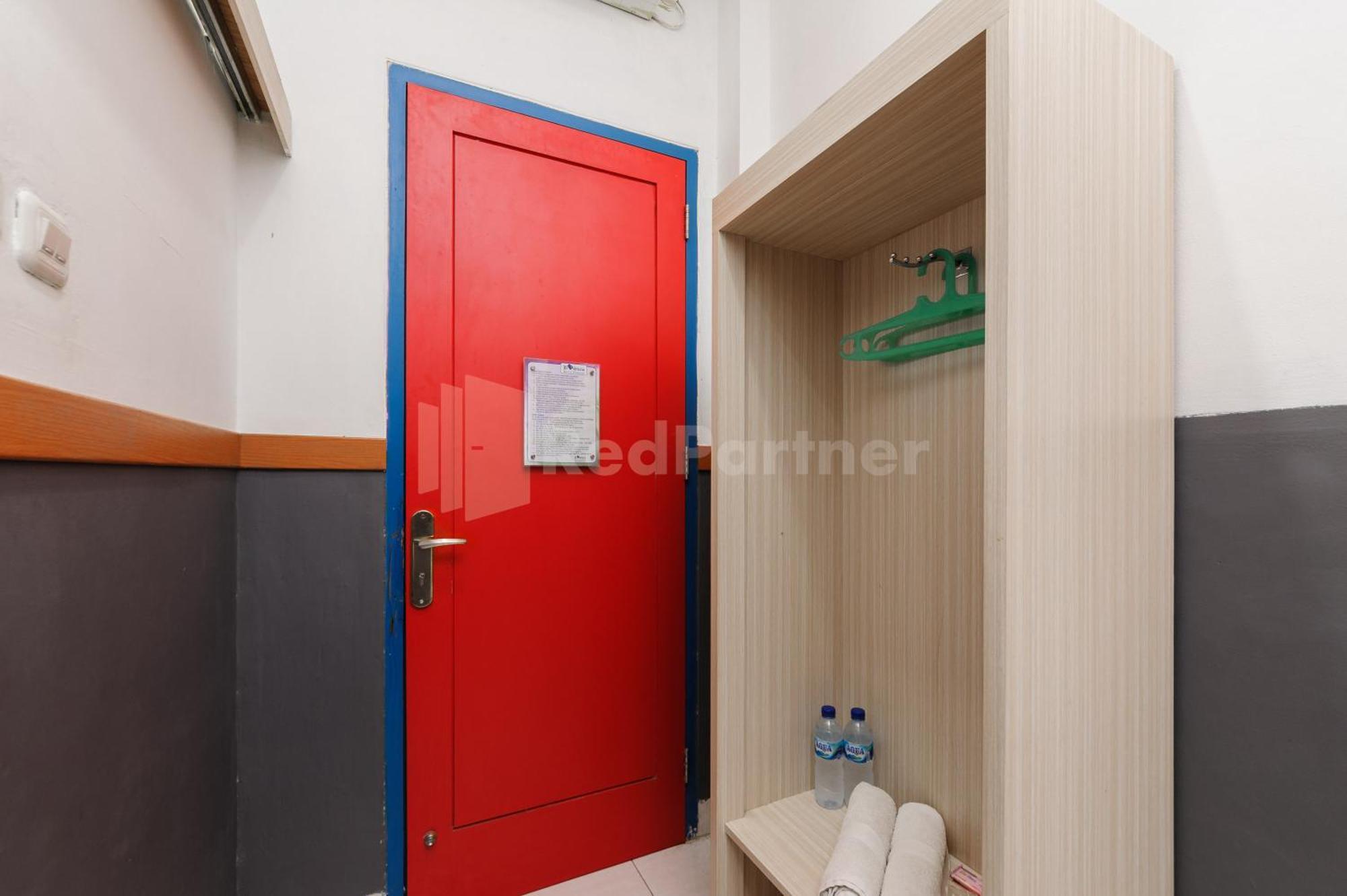 Ian Hotel Jaksa Mitra Reddoorz Yakarta Exterior foto