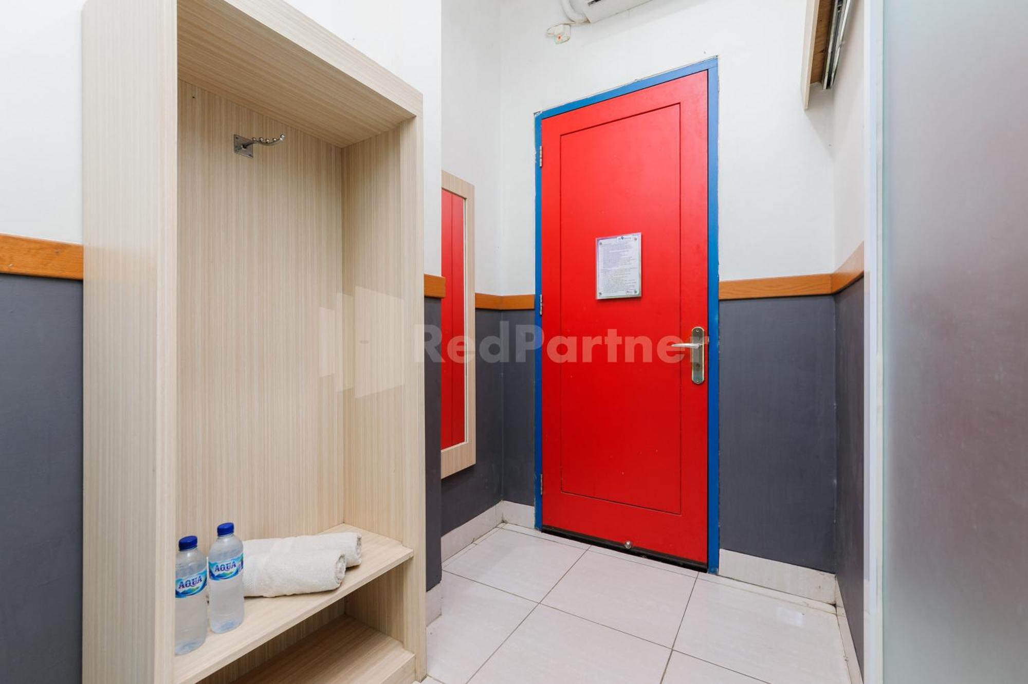 Ian Hotel Jaksa Mitra Reddoorz Yakarta Exterior foto